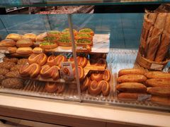 -巴黎贝甜(大宁国际商业广场店)