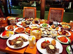 -松咖啡自助餐厅·松北香格里拉