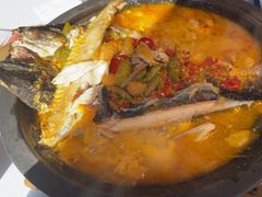 -鸣记脆皮烤鱼·海鲜烤鱼(三八广场店)