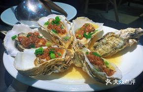 Garlic-Style Premium Large Oysters
