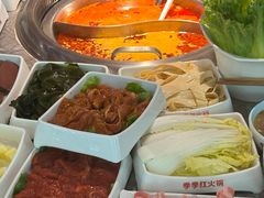 -季季红火锅(青山湖万达店)