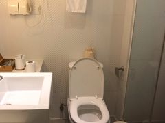 -全季酒店(重庆李子坝牛角沱地铁站店)