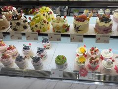 -花花卷卷·鲜食蛋糕(泉屋店)
