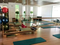 -Isofit 普拉提·婵柔工作室