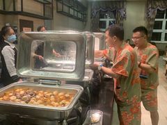 -泉城欧乐堡戏水湾艺术养生温泉