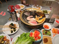 -山焱·炭火自助烤肉(周浦万达店)
