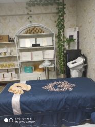 -阿茹娜美容会馆