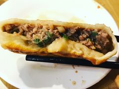 牛肉馅饼-台北楚楚园馅饼粥(虹桥南丰城店)