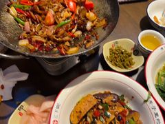 -富正毅三下锅·湘西韵味(天门山索道店)