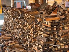 -粘豆包柴火铁锅炖