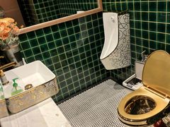 -玛格萝妮比萨屋(陆家浜路店)