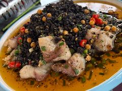 豆豉鲟鱼肉片-源泉冷水鱼庄(小鱼洞店)