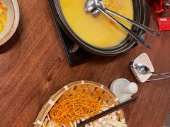 鸡汤时蔬炖肉丸-新李记 · 口味菜馆(南郊公园店)