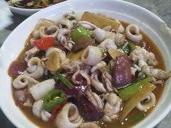 -四川小胡子海鲜(丁村万人海鲜广场店)