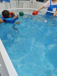 -熊小米专业儿童游泳馆