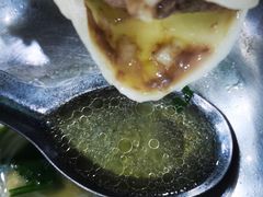 -清真老铁家灌汤包