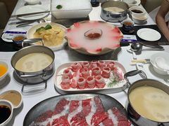 -红鼎豆捞·非遗鲍皇汤火锅(宝丰路店)