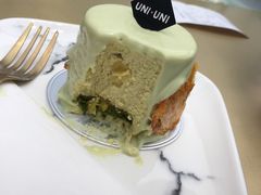 -UNI UNI(环亚凯瑟琳店)