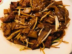 -新大咀港式茶餐厅(宝山万达店)