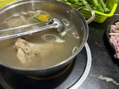 -玉林仔鲜牛老火锅(南宁港店)