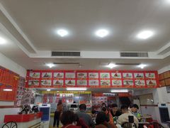 大堂-东街钟楼肉粽(总店)