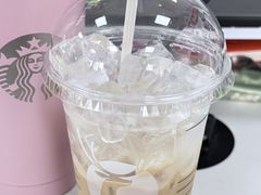 -瑞幸咖啡(武汉摩尔城L2层店)