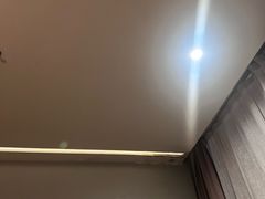 -卡罗酒店(东门晒布地铁站店)