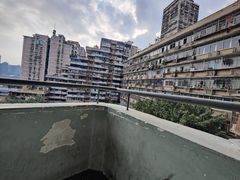 -白象居