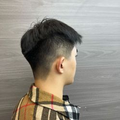 -川和潮人