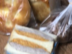 -沁屋面包店(人民东路店)