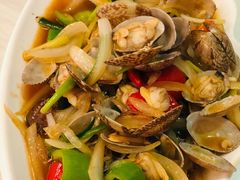 -覃记海鲜美食餐厅