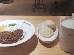 -凤起龙游老面包子(凯德晶品店)