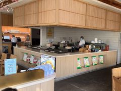 -蜜桃餐厅·伴山(湖滨商业街店)