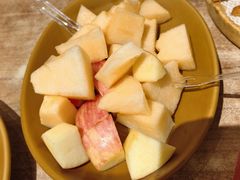 -耶里夏丽·丝路国际新疆菜·清真食品(徐汇南丹东路臻选店)