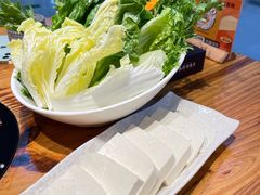 -野山舂·贵州现舂酸汤火锅(鸿通城店)