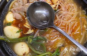 Spicy Beef and Quail Egg Hot Pot