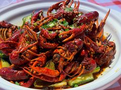 -肥小宝·金牌油焖大虾(襄阳龙虾地标店)