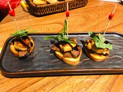 香煎鹅肝牛肉-1886德国汽车餐厅(外滩中央店)