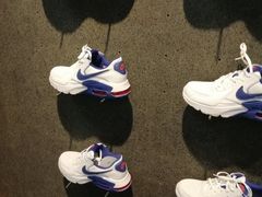 -NIKE上海青浦优选体验店