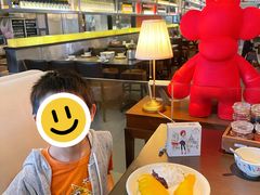 -大头虾越式风味餐厅(光明广场店)