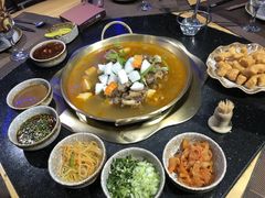 -顶顶汤火牛排火锅·经典铜锅涮肉