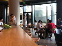 -星巴克臻选(上海合生汇1F店)