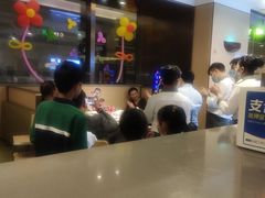 -海底捞火锅(漕宝路店)
