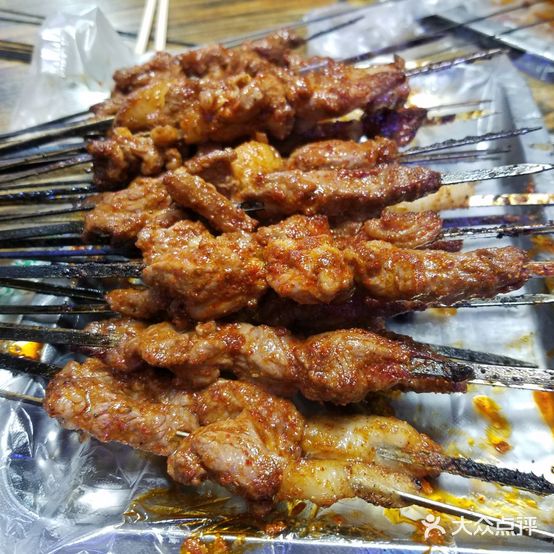 成龙烧烤(天水师院店)