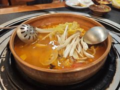 -阿山卓·野生菌火锅·纳西火塘烤肉