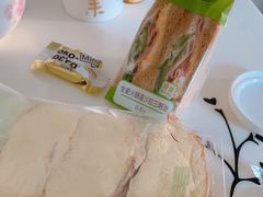 -全家便利店(中原二店)