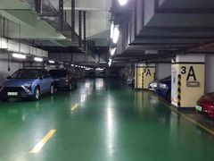 -上海世贸商城·停车场