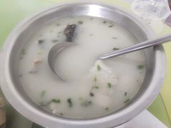 -雪湖煜辰鱼头老店(雪野湖店)