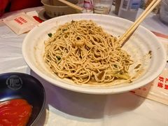 -肥肥虾庄·金牌油焖大虾(首义路店)
