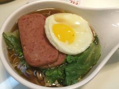 -新大咀港式茶餐厅(宝山万达店)